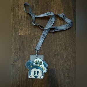 Disney Cruise Line Silver Castaway Club Lanyard with Captain Mickey 🚢